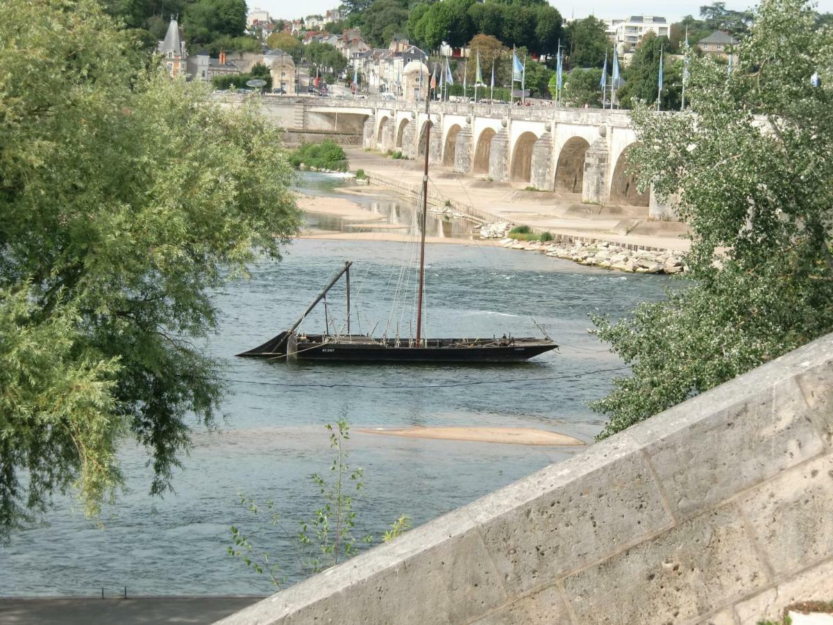 טור Git'Appart Au Bord De Loire מראה חיצוני תמונה